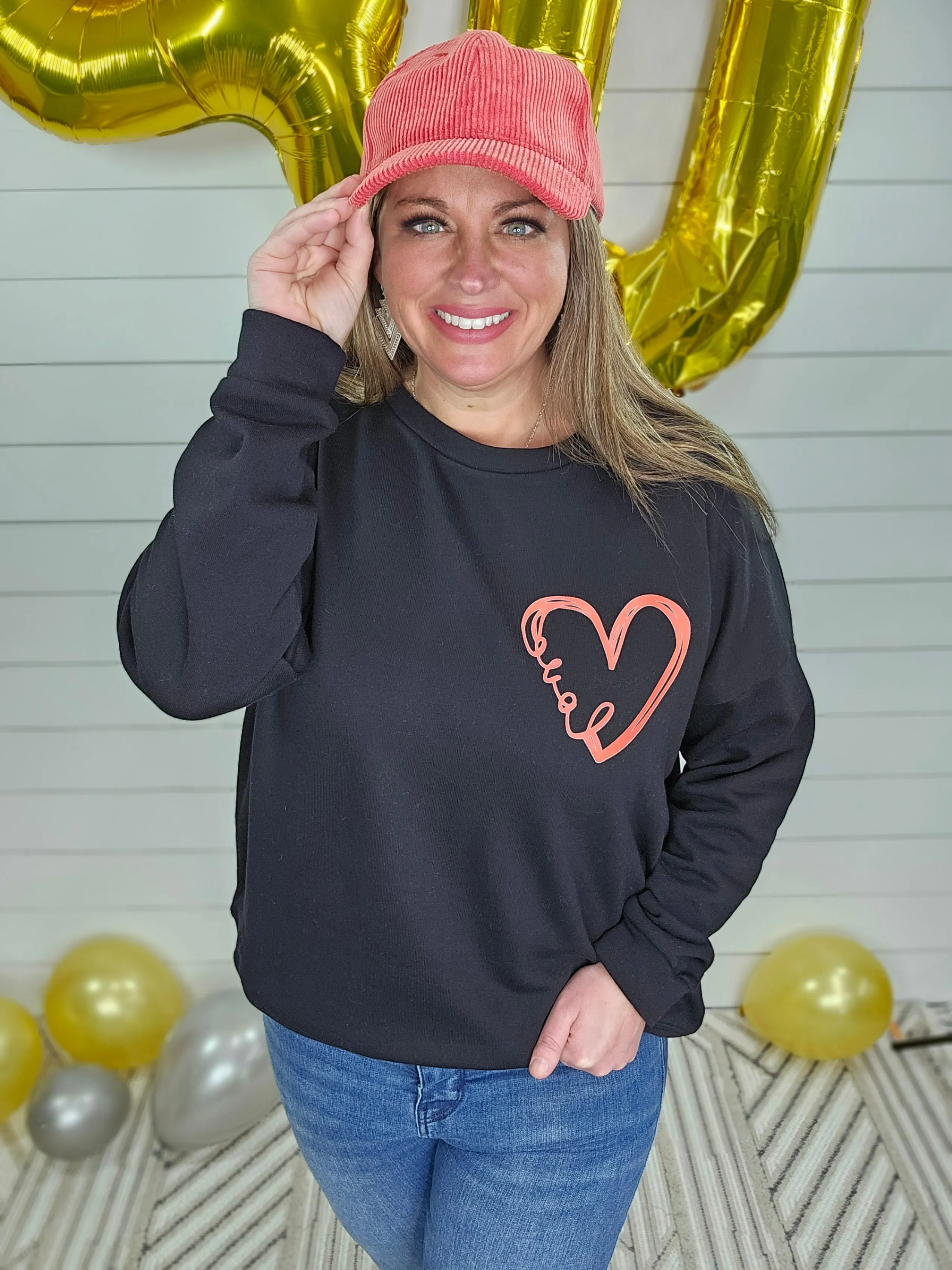 BLACK SWEATSHIRT WITH LOVE HEART