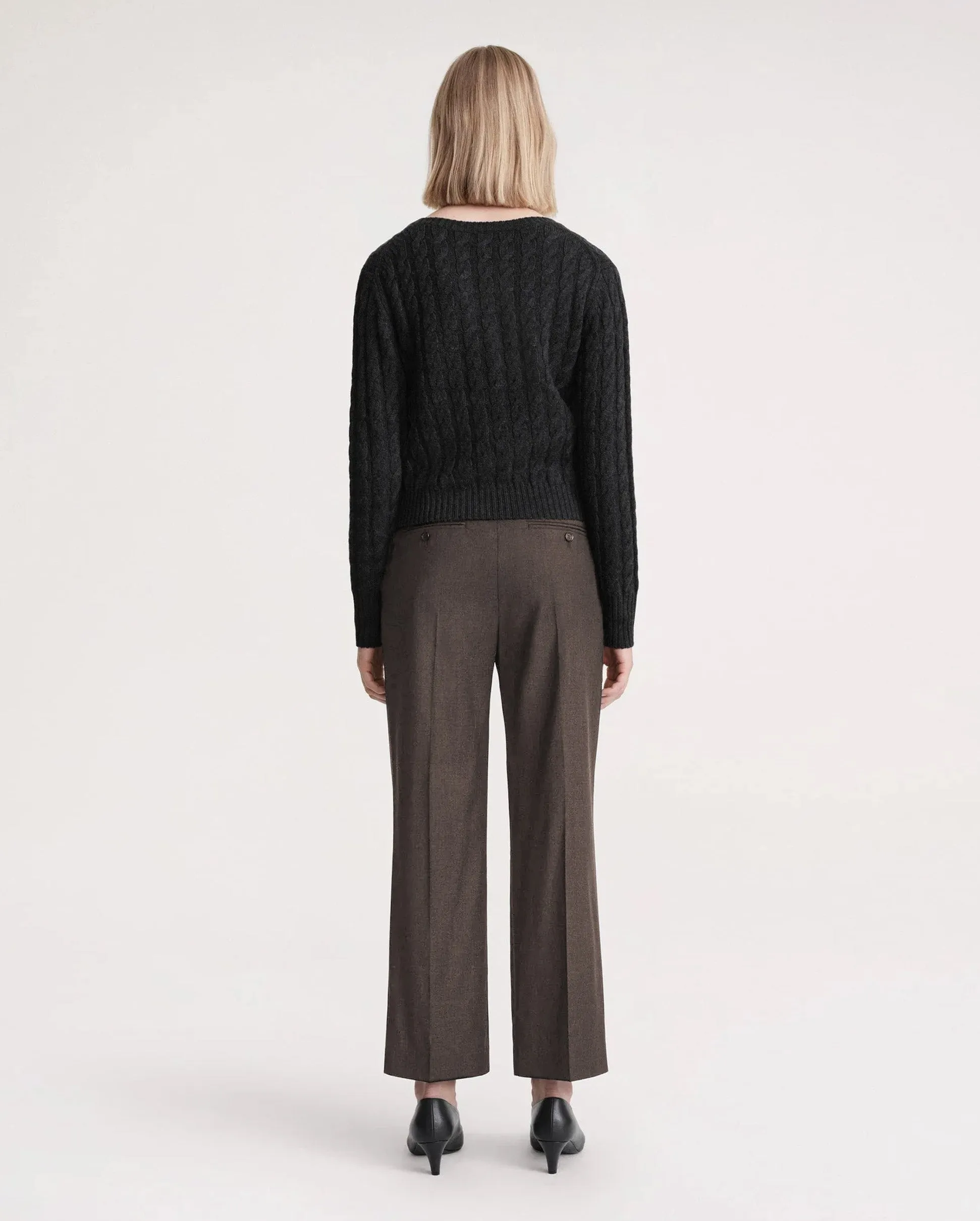 Ash-Colored Double-Pleated Cropped Trousers