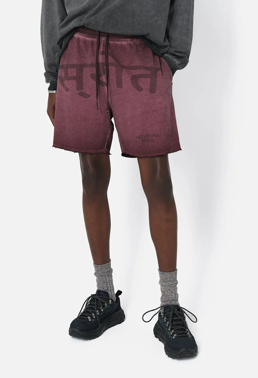 Nepal Tuck Terry Shorts / Oil Wash Ruby